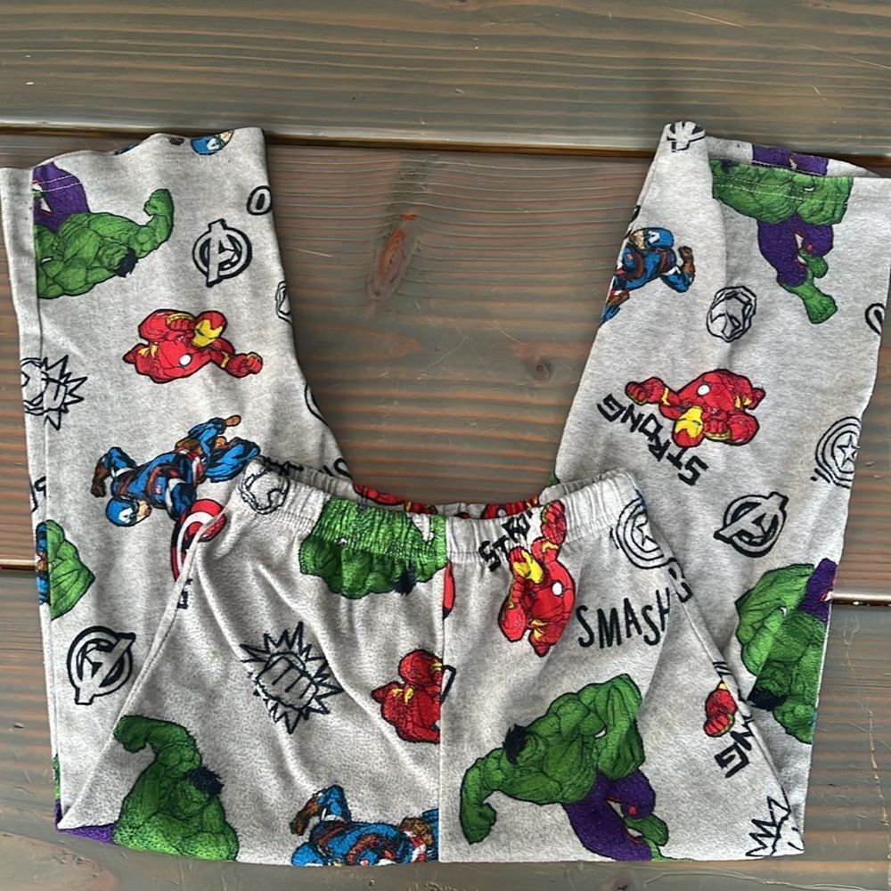 Marvel Avengers Pajamas - Picture 4 of 5